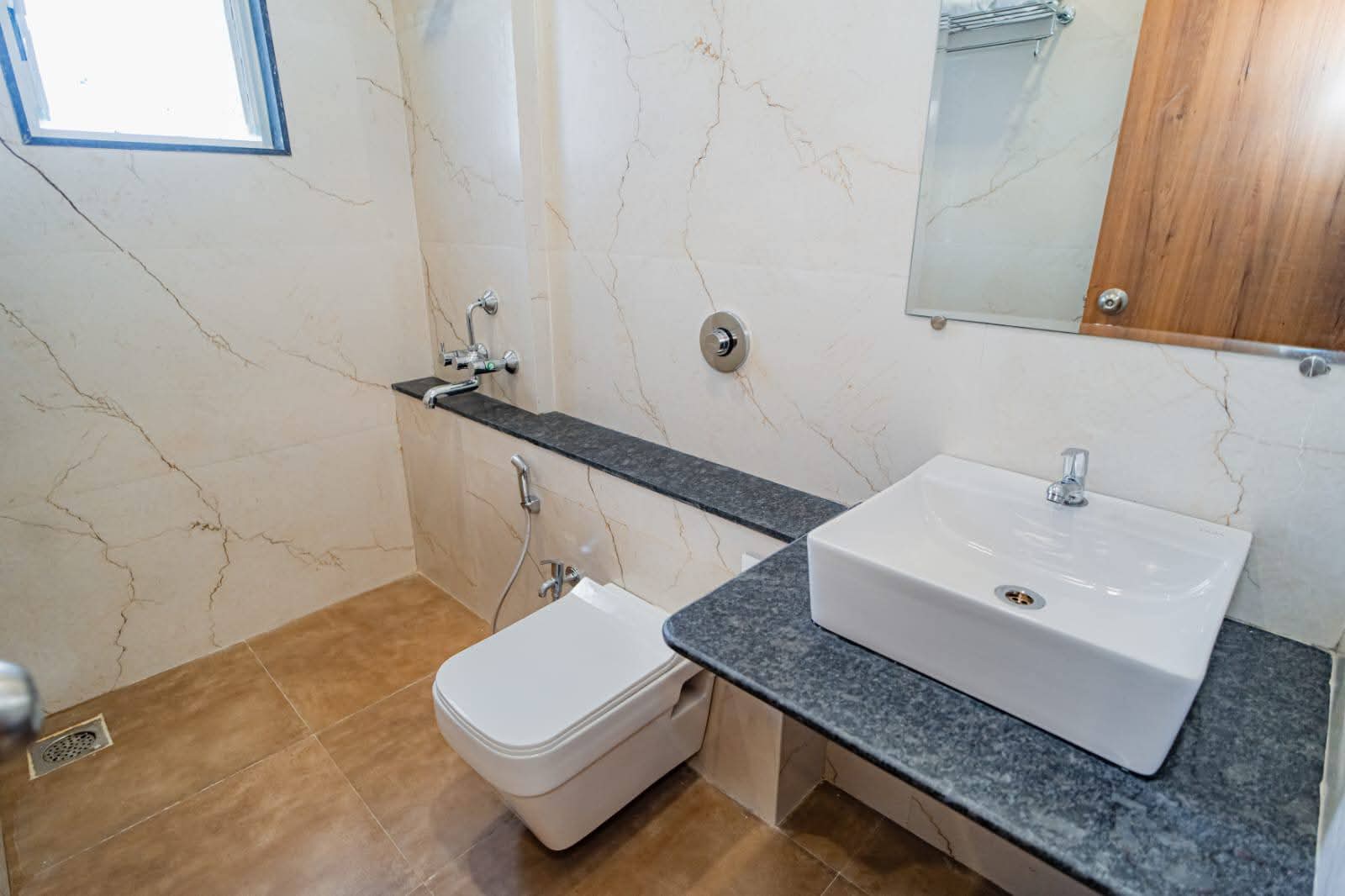 Resort for Lease in Vrindavan view 11