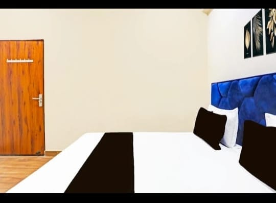 Guest-House For Rent in Vrindavan view 7